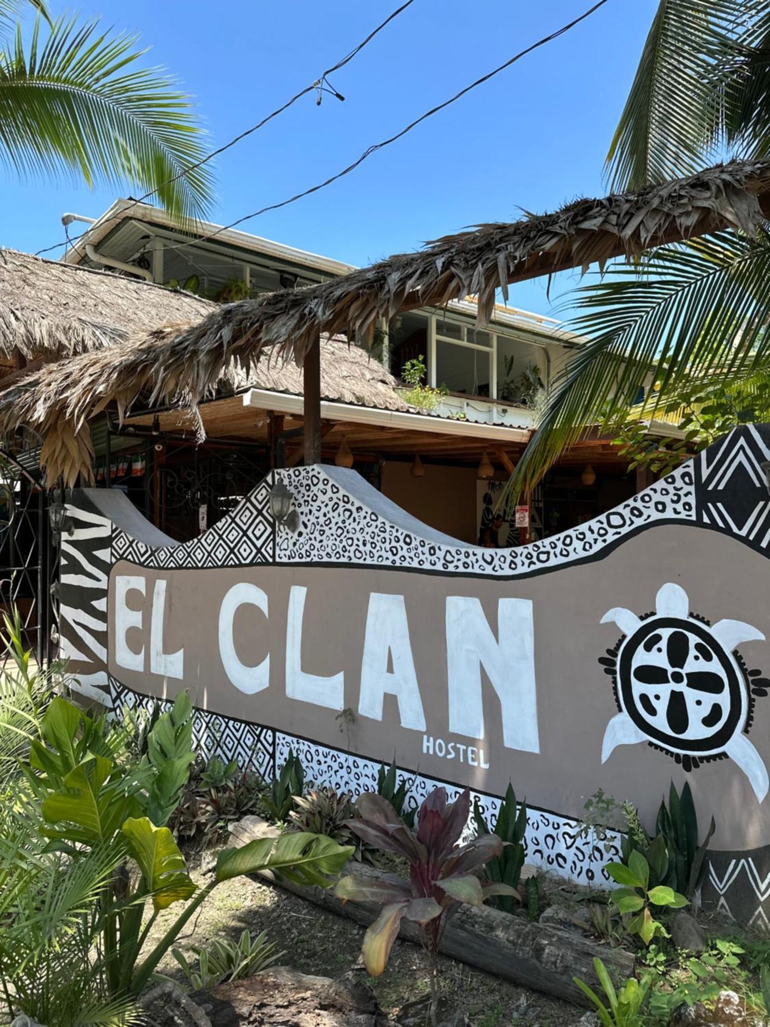 El Clan Hostel Puerto Viejo de Talamanca Dış mekan fotoğraf