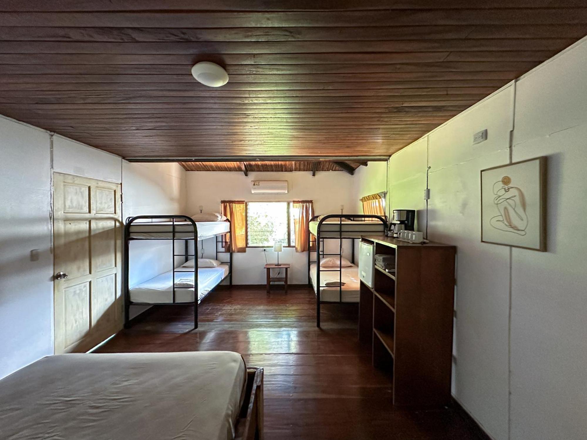 El Clan Hostel Puerto Viejo de Talamanca Dış mekan fotoğraf
