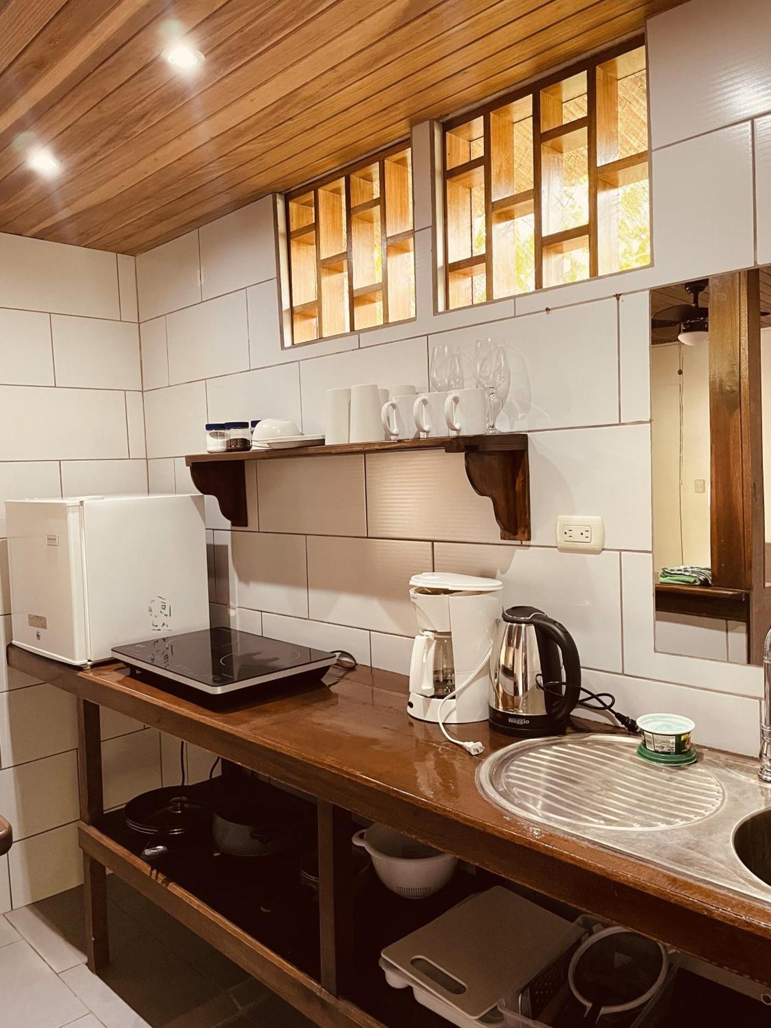 El Clan Hostel Puerto Viejo de Talamanca Dış mekan fotoğraf